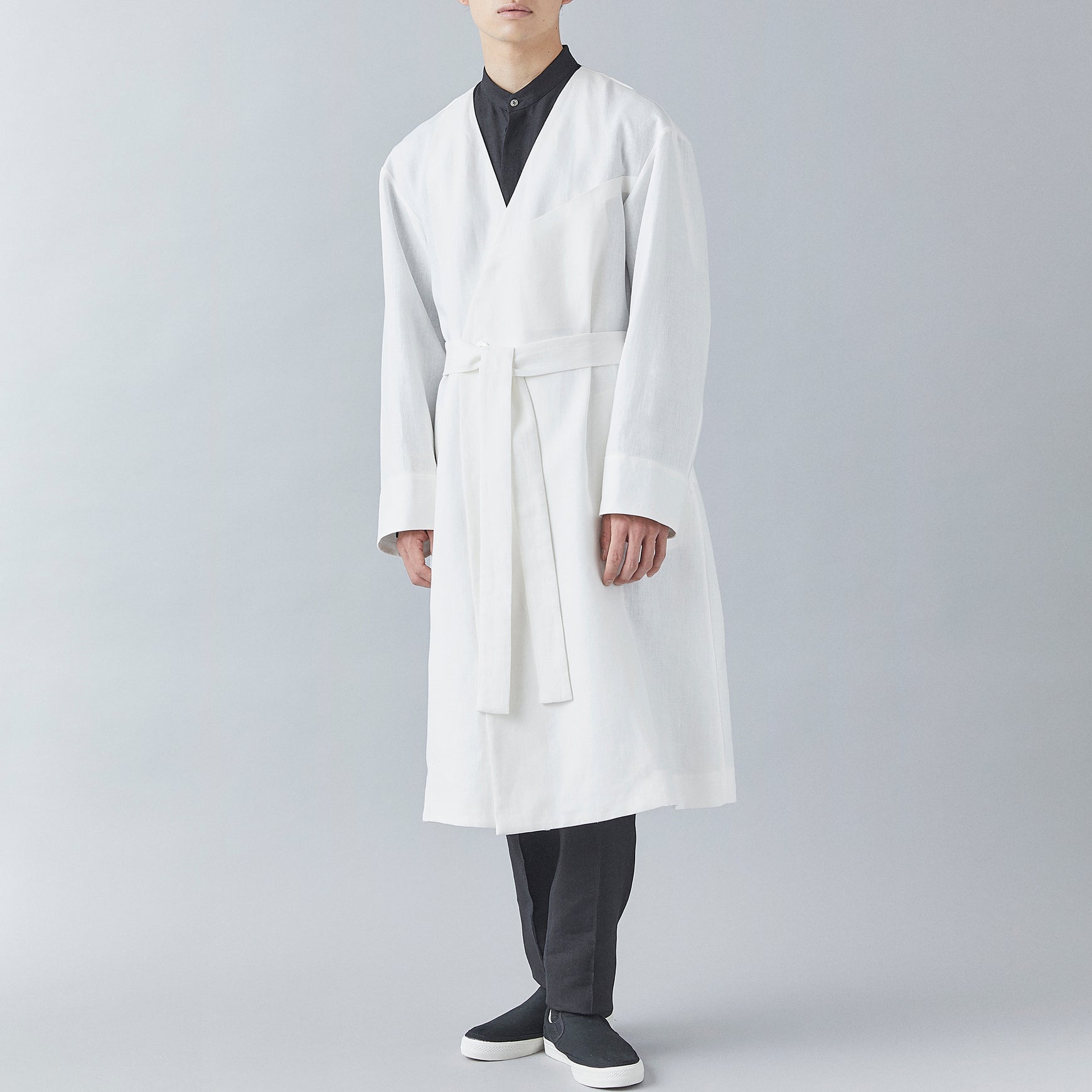 Atelier Robe Coat (White)