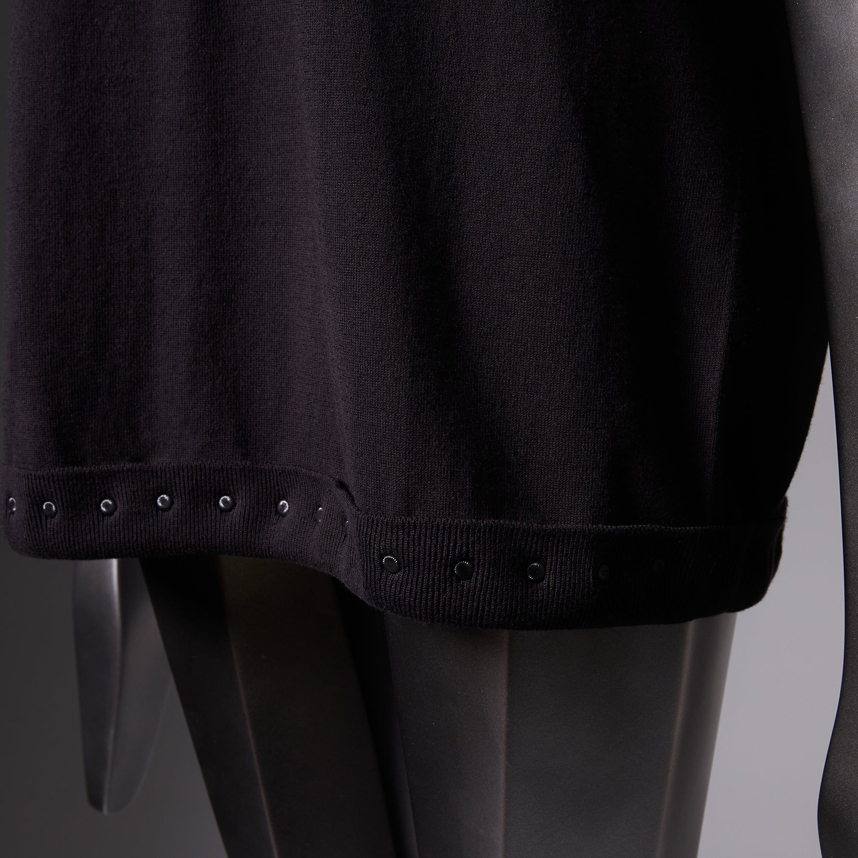 TYPE-1 Knit Organic Cotton Half Sleeves with Hand Crochet Collar (Black)